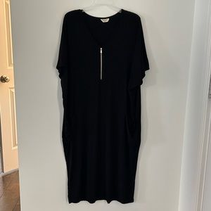 Dwell & Slumber black cocoon zipper dress / nursing dress / nightgown